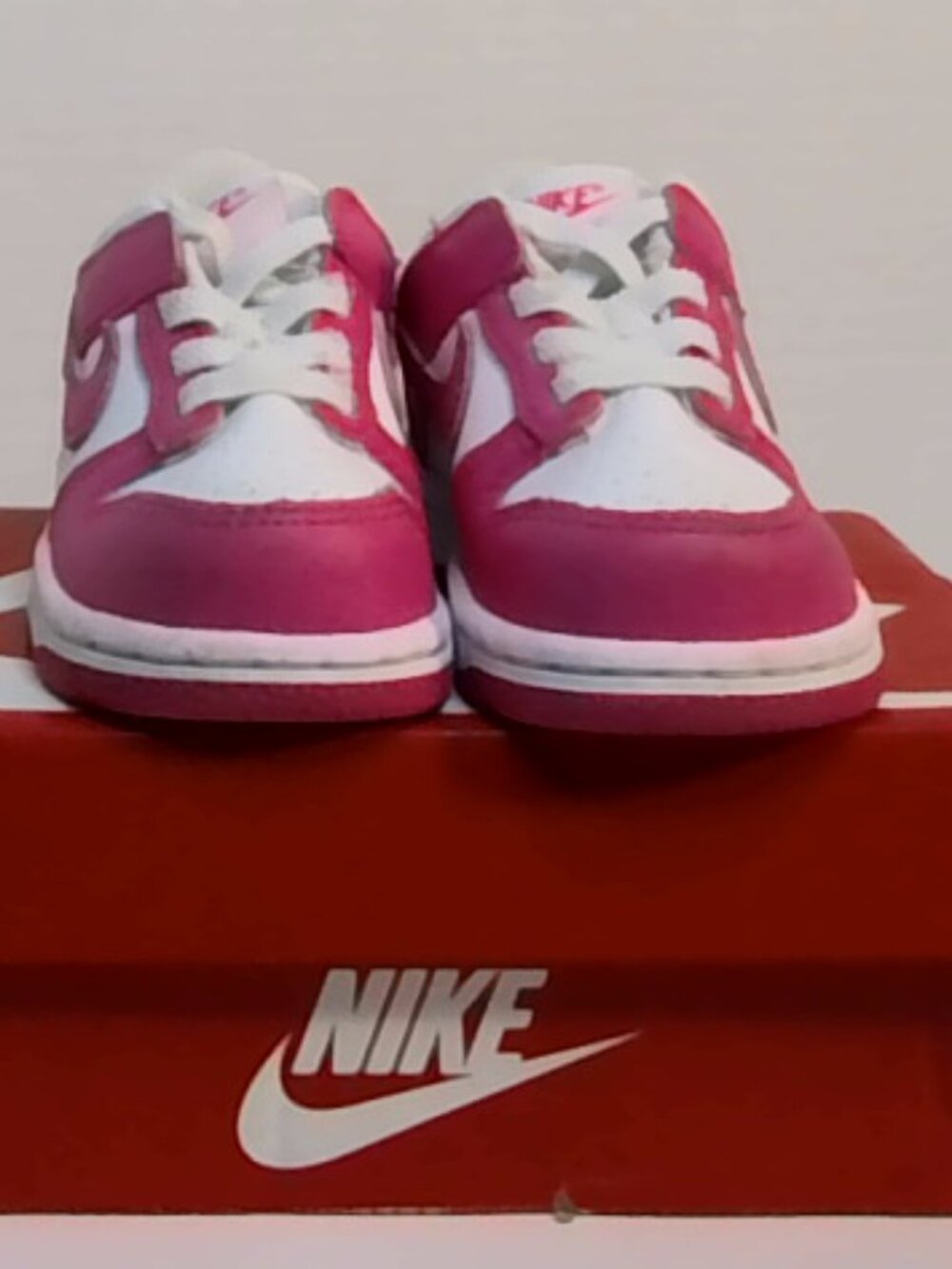 Nike Dunk Low White / Fuchsia (pink) size 5C